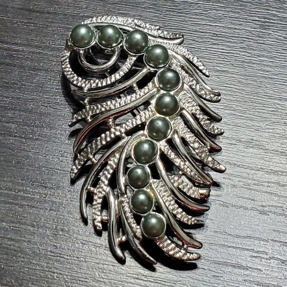 Sarah Coventry Silver Tone Brooch Chunky Statement Classy Dressy Ornate Timeless